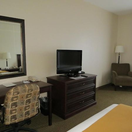 Holiday Inn Express & Suites Whitecourt By Ihg Δωμάτιο φωτογραφία
