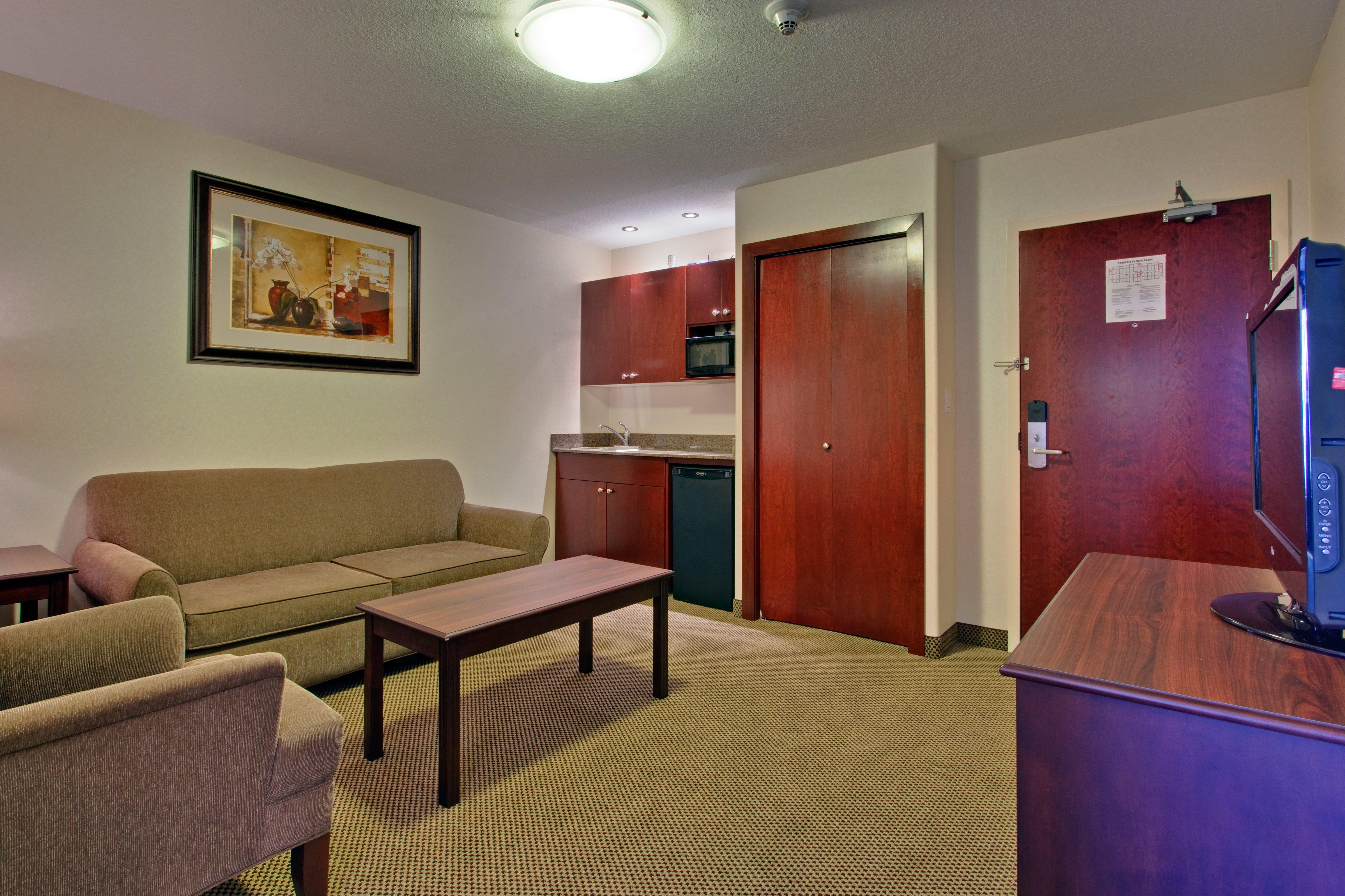 Holiday Inn Express & Suites Whitecourt By Ihg Εσωτερικό φωτογραφία