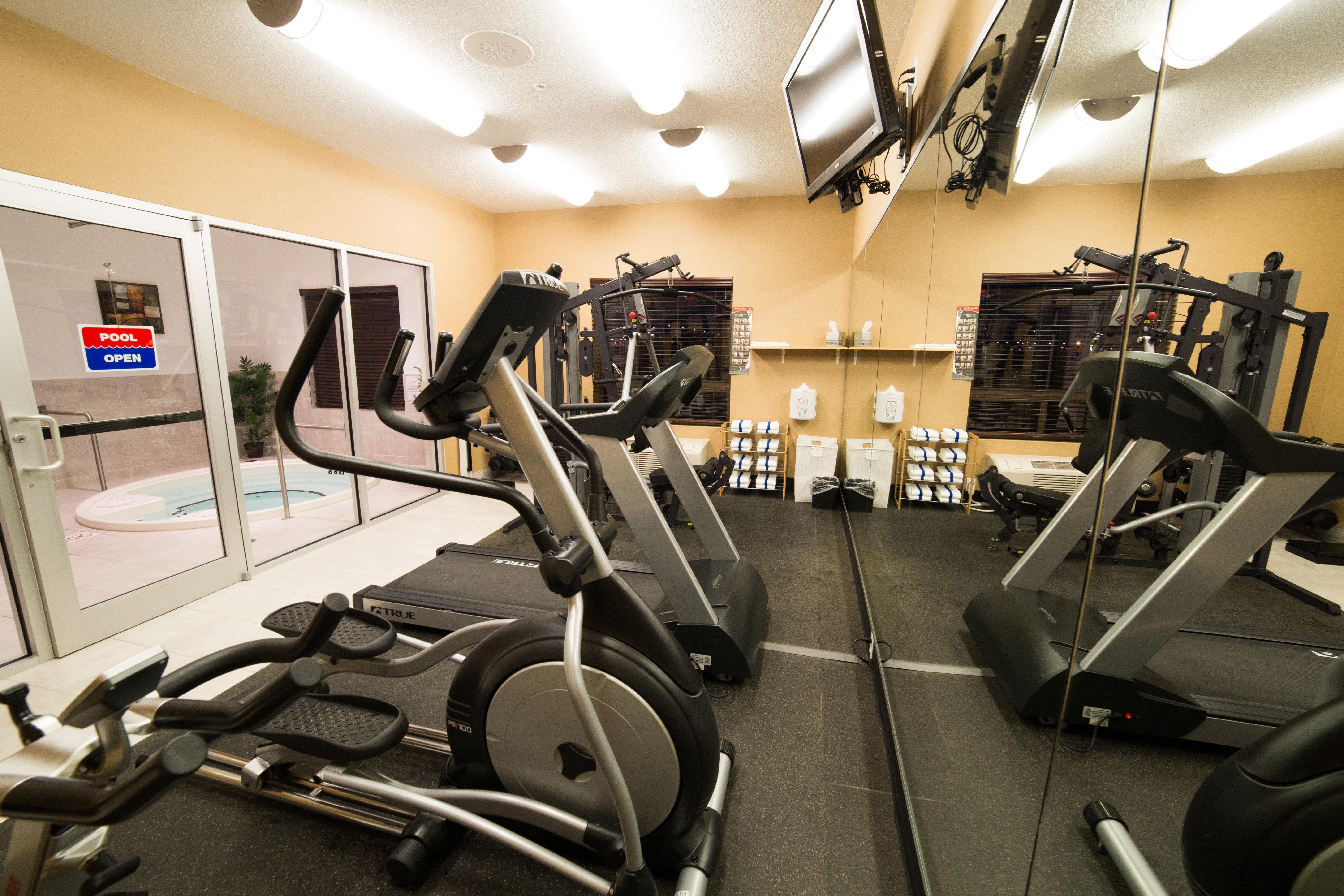 Holiday Inn Express & Suites Whitecourt By Ihg Εξωτερικό φωτογραφία