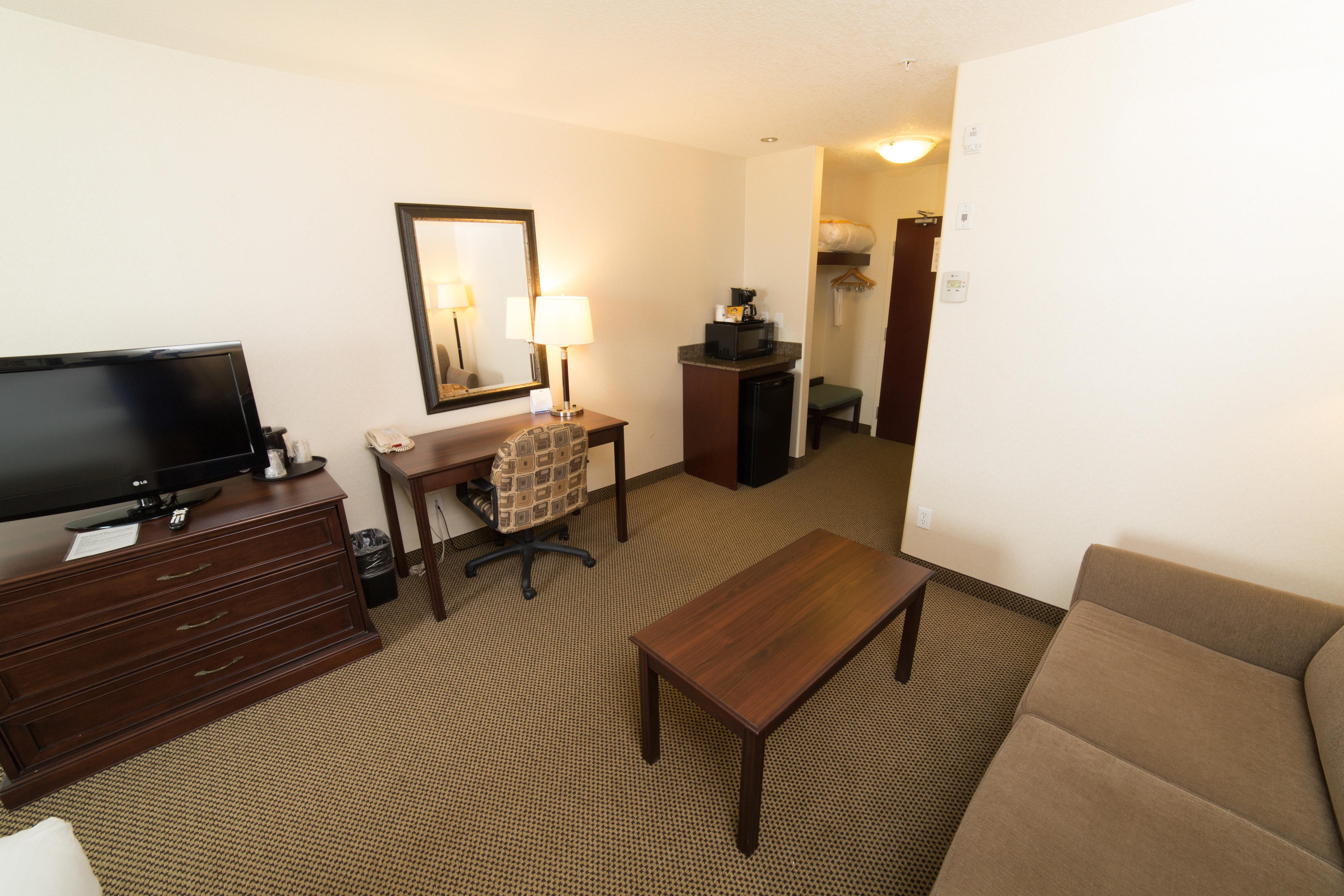 Holiday Inn Express & Suites Whitecourt By Ihg Εξωτερικό φωτογραφία