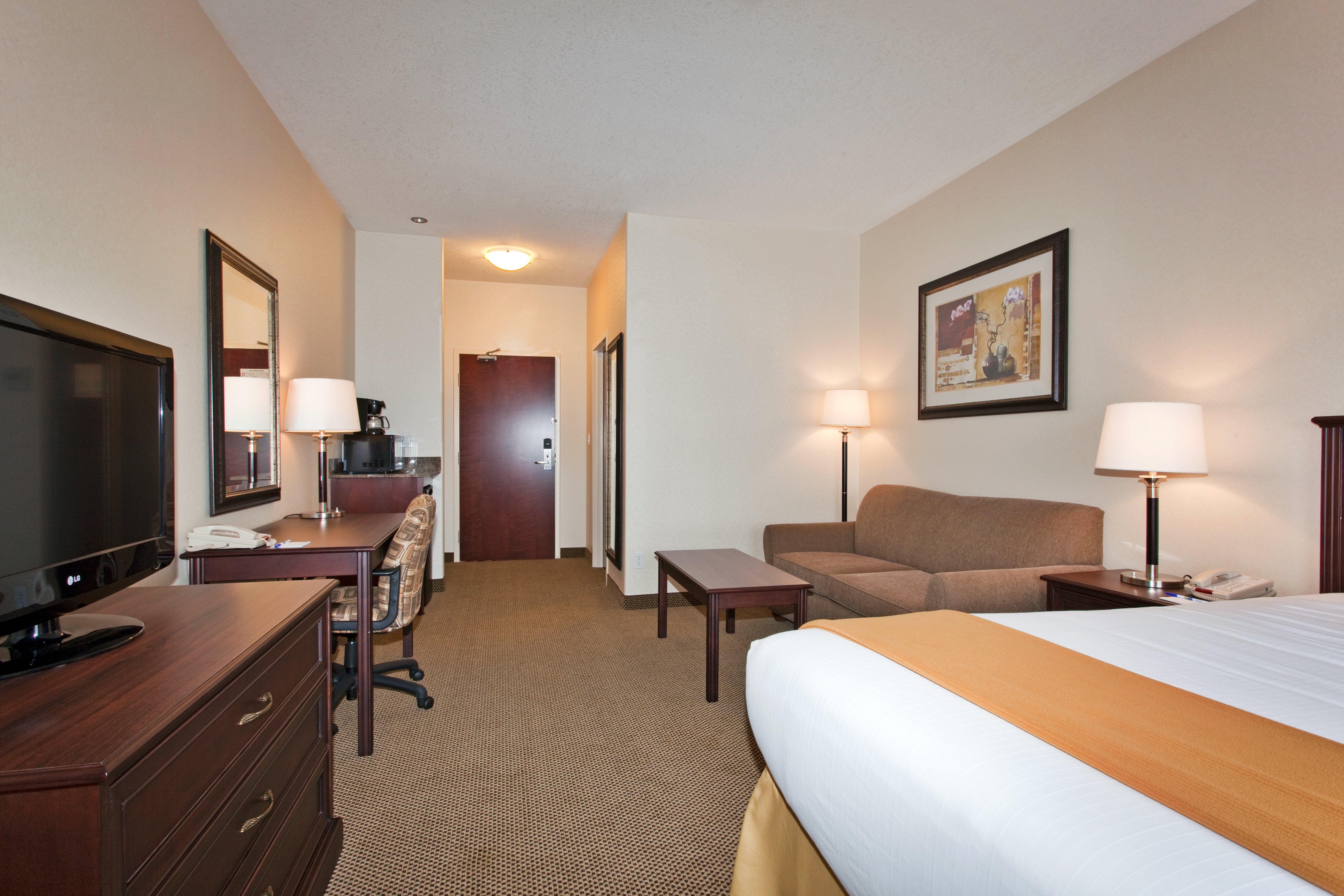 Holiday Inn Express & Suites Whitecourt By Ihg Εξωτερικό φωτογραφία