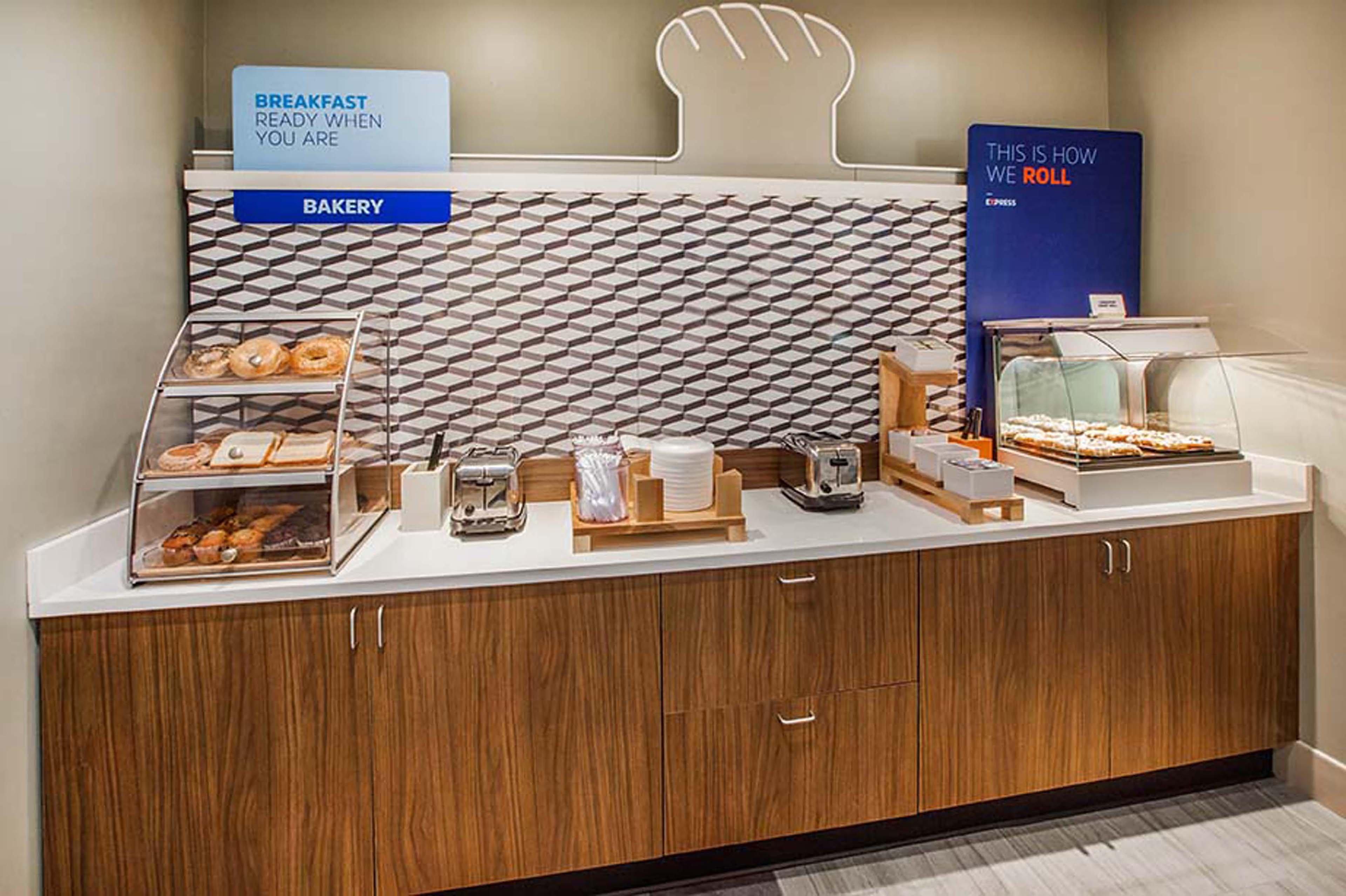 Holiday Inn Express & Suites Whitecourt By Ihg Εξωτερικό φωτογραφία