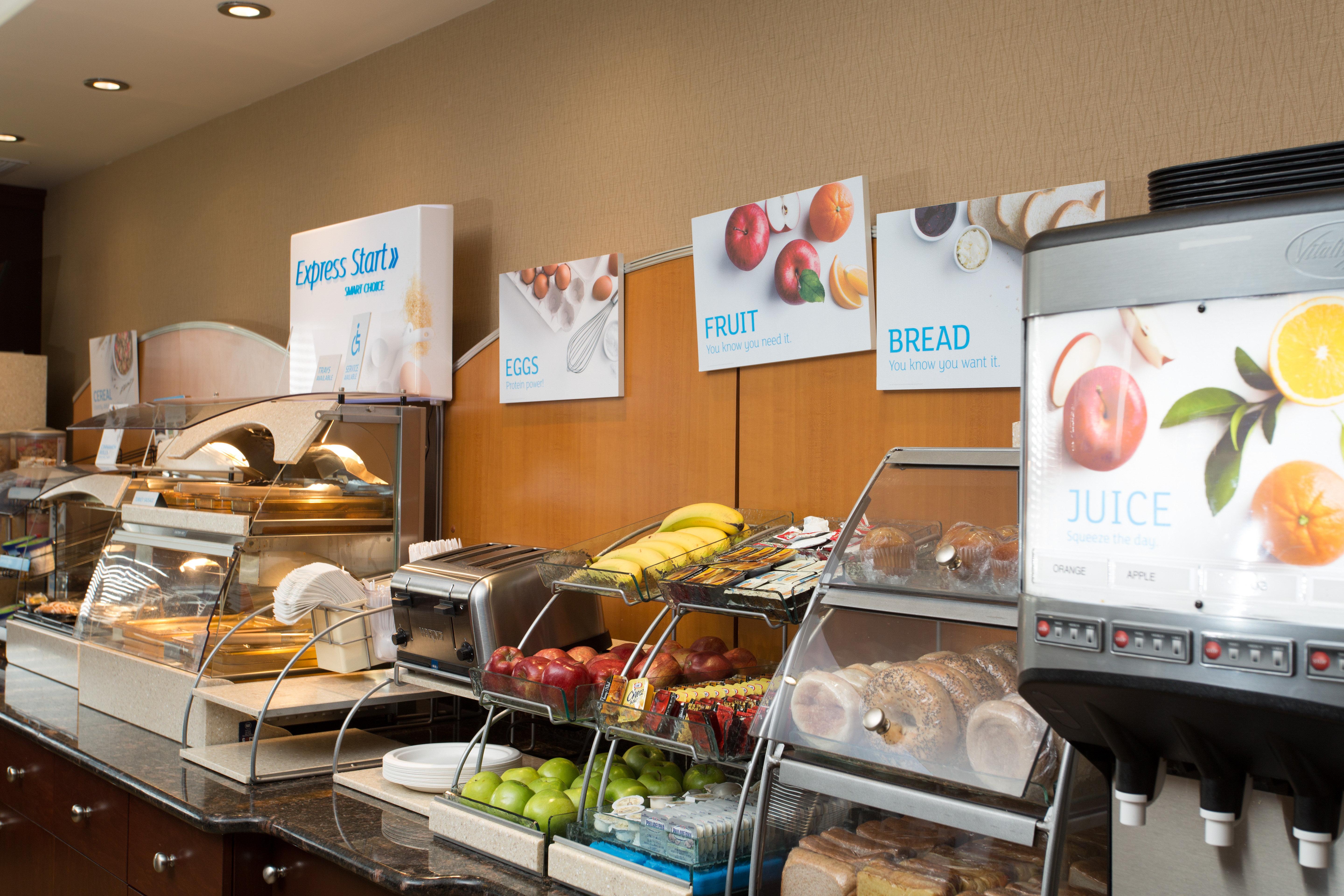 Holiday Inn Express & Suites Whitecourt By Ihg Εξωτερικό φωτογραφία